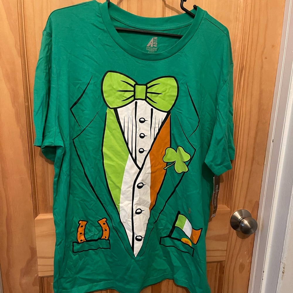 New With Tags, Mens Size XL St. Patrick’s Day T-Shirt